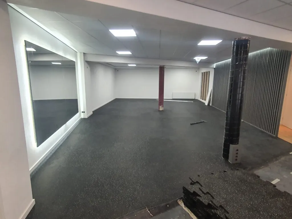 Sportvloer ProfiGym puzzel tegel Pure Black | 10mm dik | 100cm x 100cm